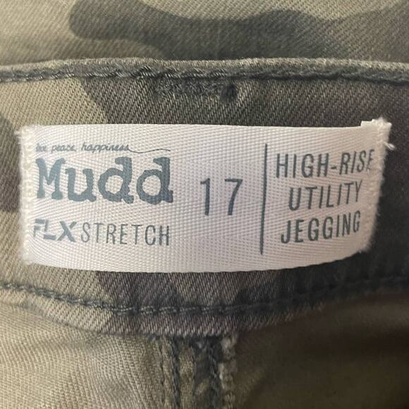 New NWT Mudd Juniors Size 17 Camouflage High Rise Utility Jegging Pants Pockets - Picture 5 of 7